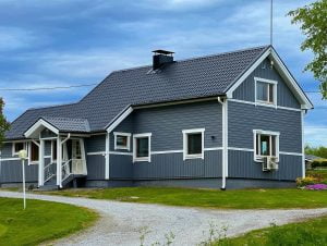 maalauspalvelu jyväskylä, voiko talon maalata itse, miten talo maalataan, halpa talo maalari, talon peseminen ennen maalausta,